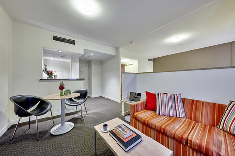Ibis Perth - Accommodation Redcliffe 3