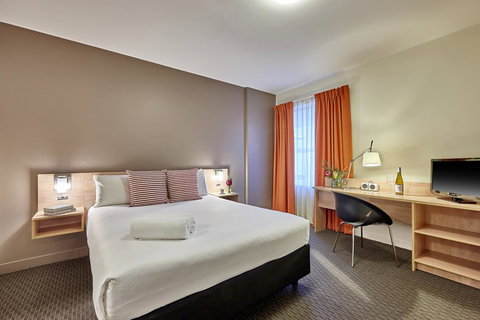Ibis Perth - Accommodation Redcliffe 5