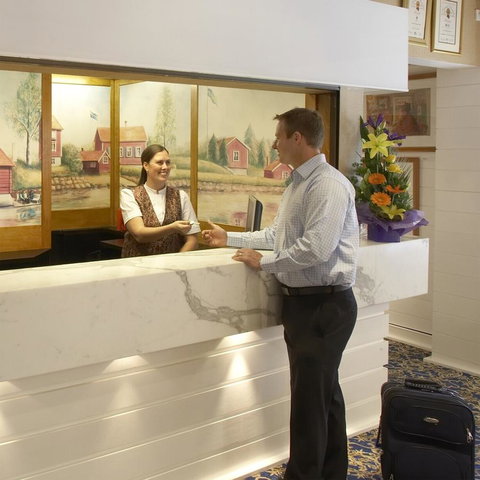 European Hotel - Accommodation Redcliffe 6