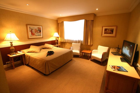 European Hotel - Accommodation Redcliffe 24