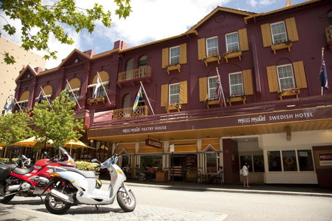 European Hotel - Accommodation Redcliffe 13