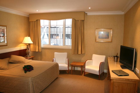 European Hotel - Accommodation Redcliffe 22