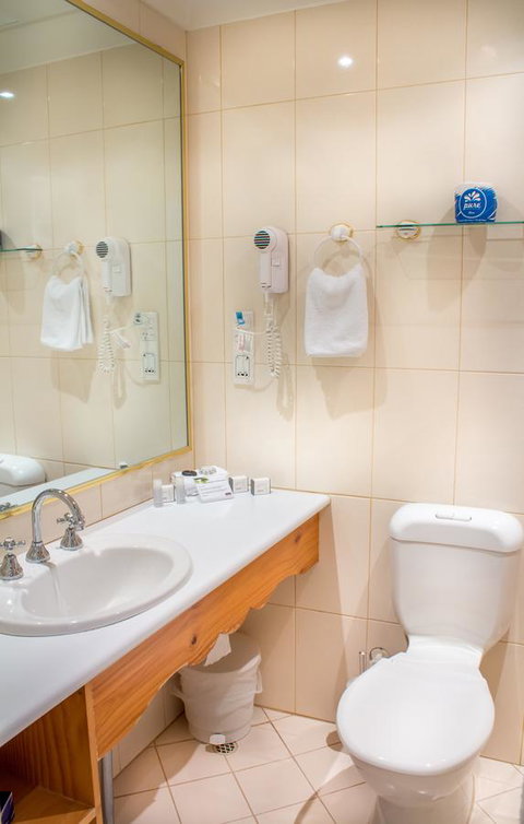 European Hotel - Accommodation Redcliffe 18