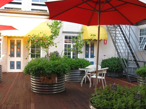 European Hotel - Accommodation Redcliffe 7