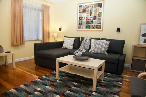 Perth Short Stays - Accommodation Redcliffe 15