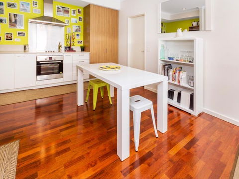 Home Apartment - Perth City Centre - Free WiFi - Accommodation Redcliffe 10