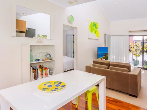 Home Apartment - Perth City Centre - Free WiFi - Accommodation Redcliffe 6