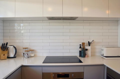Cottesloe Beachfront Ocean View Apartment - Accommodation Redcliffe 11