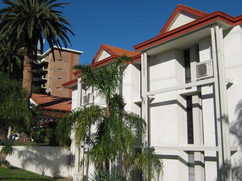 Beatty Lodge - Accommodation Redcliffe 2