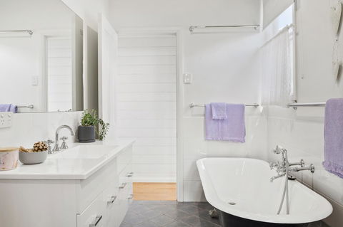 Lavender Cottage - Accommodation Redcliffe 15