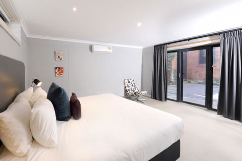 The Stirling Arms Hotel - Accommodation Redcliffe 30