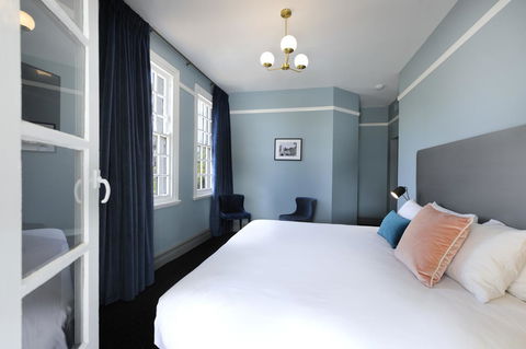 The Stirling Arms Hotel - Accommodation Redcliffe 10