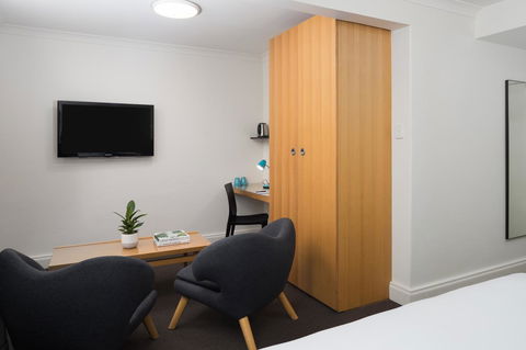 Pensione Hotel Perth - Accommodation Redcliffe 1