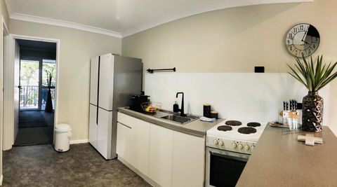 West Beach Lagoon 220 Stylish And Cozy - Accommodation Redcliffe 11