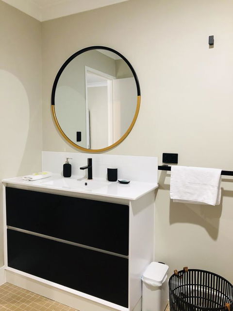 West Beach Lagoon 220 Stylish And Cozy - Accommodation Redcliffe 13