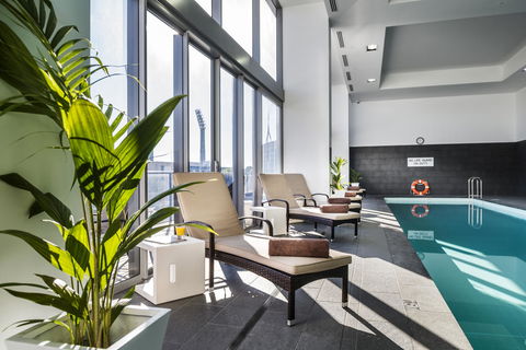 Fraser Suites Perth - Accommodation Redcliffe 10