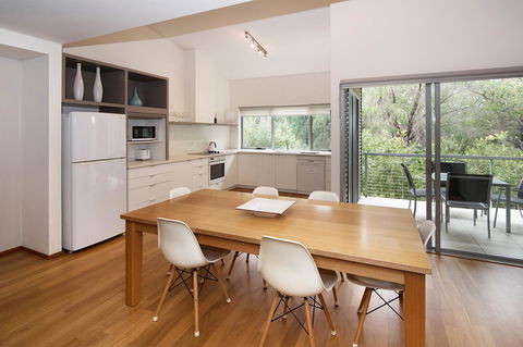 Pegasus - Accommodation Redcliffe 10