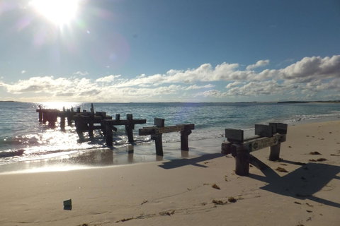 Ocean Beach Chalet 18 - Accommodation Redcliffe 25
