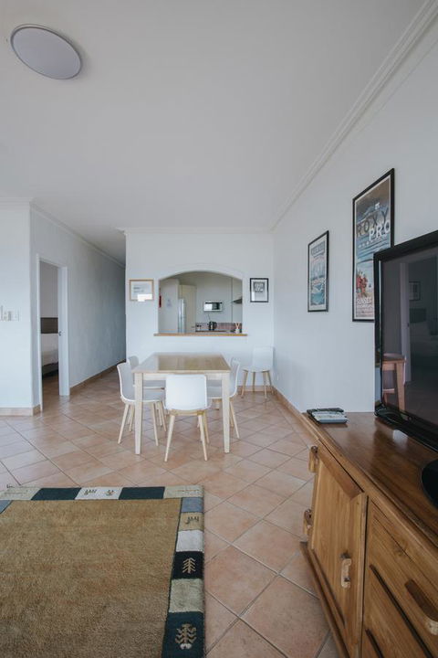 Canal Rocks Beachfront Apartments - Accommodation Redcliffe 27