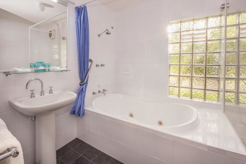 Broadwater Resort WA Tourism Awards 2024 Gold Winner - Accommodation Redcliffe 21