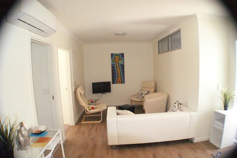 Mill View Link - Accommodation Redcliffe 7