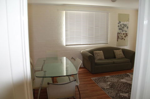 Malibu Apartments - Perth - Accommodation Redcliffe 14