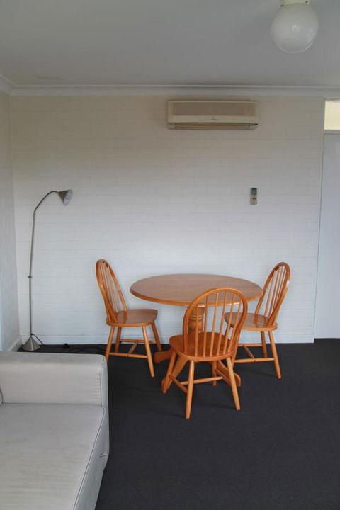Malibu Apartments - Perth - Accommodation Redcliffe 6