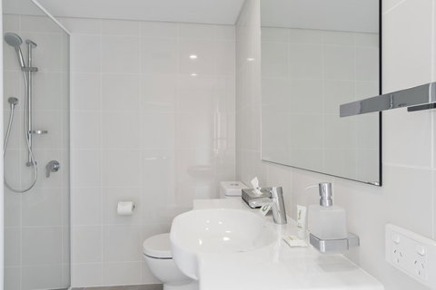 Metro Hotel Perth - Accommodation Redcliffe 2