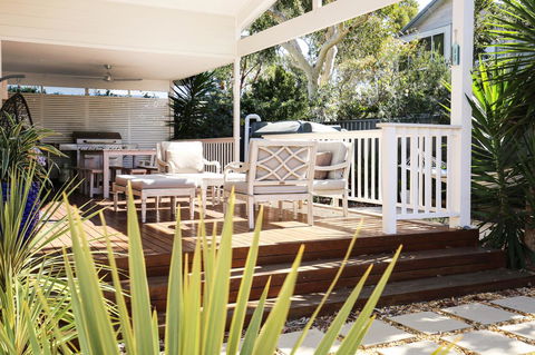 Calming Waters - Pet Friendly - Community Pool - Accommodation Redcliffe 30