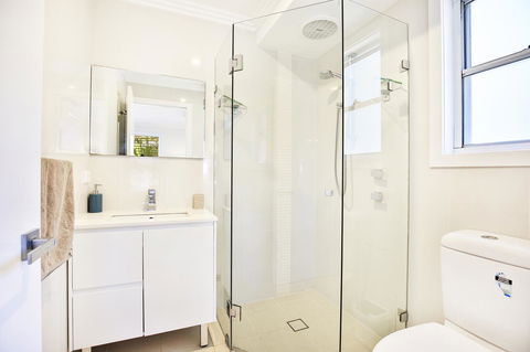 Calming Waters - Pet Friendly - Community Pool - Accommodation Redcliffe 22
