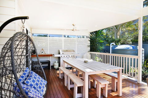 Calming Waters - Pet Friendly - Community Pool - Accommodation Redcliffe 27