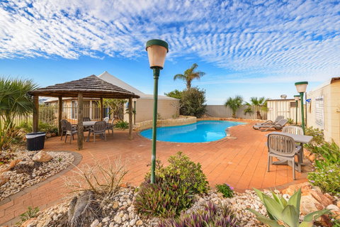Osprey Holiday Village Unit 110 - Accommodation Redcliffe 23
