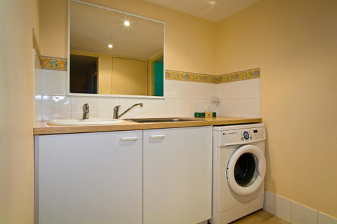 Osprey Holiday Village Unit 110 - Accommodation Redcliffe 16