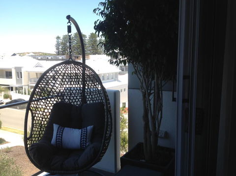 La Sea-esta Retreat At South Beach - Accommodation Redcliffe 2