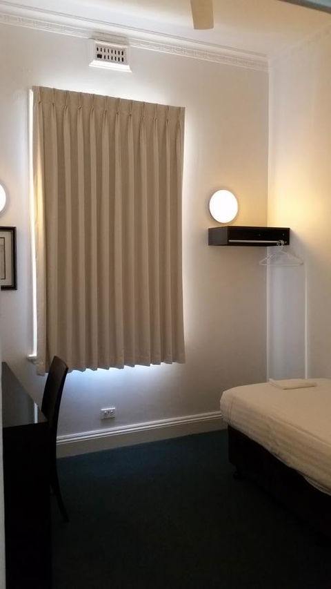 Akara Hotel - Accommodation Redcliffe 24