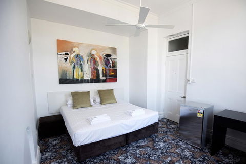Akara Hotel - Accommodation Redcliffe 7