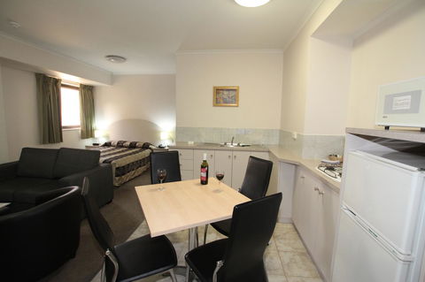 Comfort Inn & Suites Goodearth Perth - Accommodation Redcliffe 24