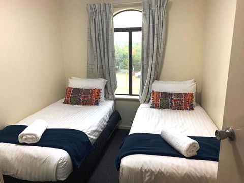 West Beach Lagoon 123 - Location & Views!!! - Accommodation Redcliffe 4