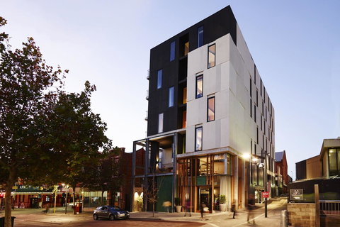 Alex Hotel - Accommodation Redcliffe 0