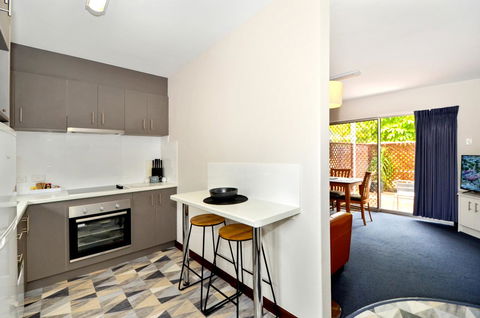 Dolphin Lodge Albany - Self Contained Apartments At Middleton Beach - Accommodation Redcliffe 30