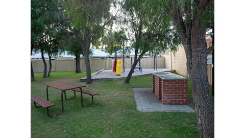 FortyThree - Oceanside Retreat Busselton - Accommodation Redcliffe 35