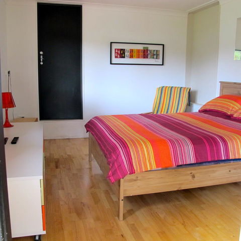 Pendeli Beach House - Accommodation Redcliffe 4
