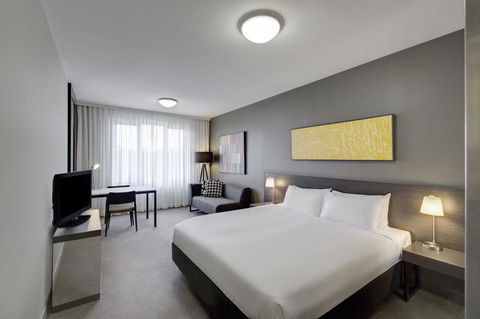 Punthill Norwest - Accommodation Redcliffe 7