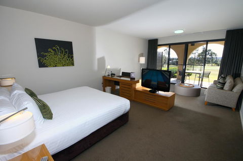 Chateau Elan At The Vintage - Accommodation Redcliffe 6