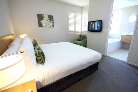 Chateau Elan At The Vintage - Accommodation Redcliffe 17