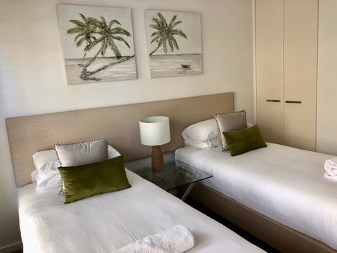 East On Byron - Accommodation Redcliffe 33