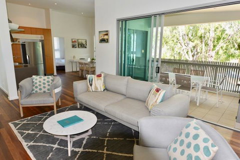East On Byron - Accommodation Redcliffe 24