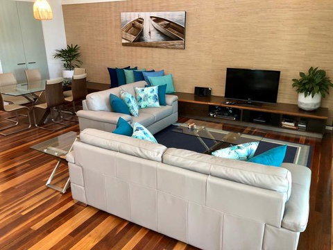 East On Byron - Accommodation Redcliffe 38