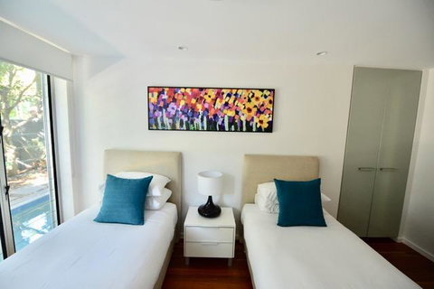 East On Byron - Accommodation Redcliffe 23