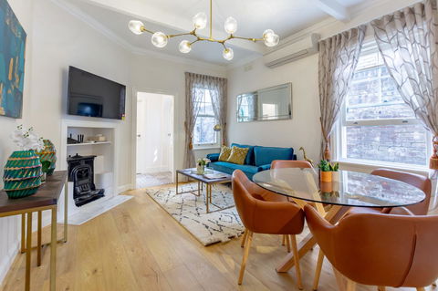 Heritage Townhouse Near Harbour Bridge - Accommodation Redcliffe 33
